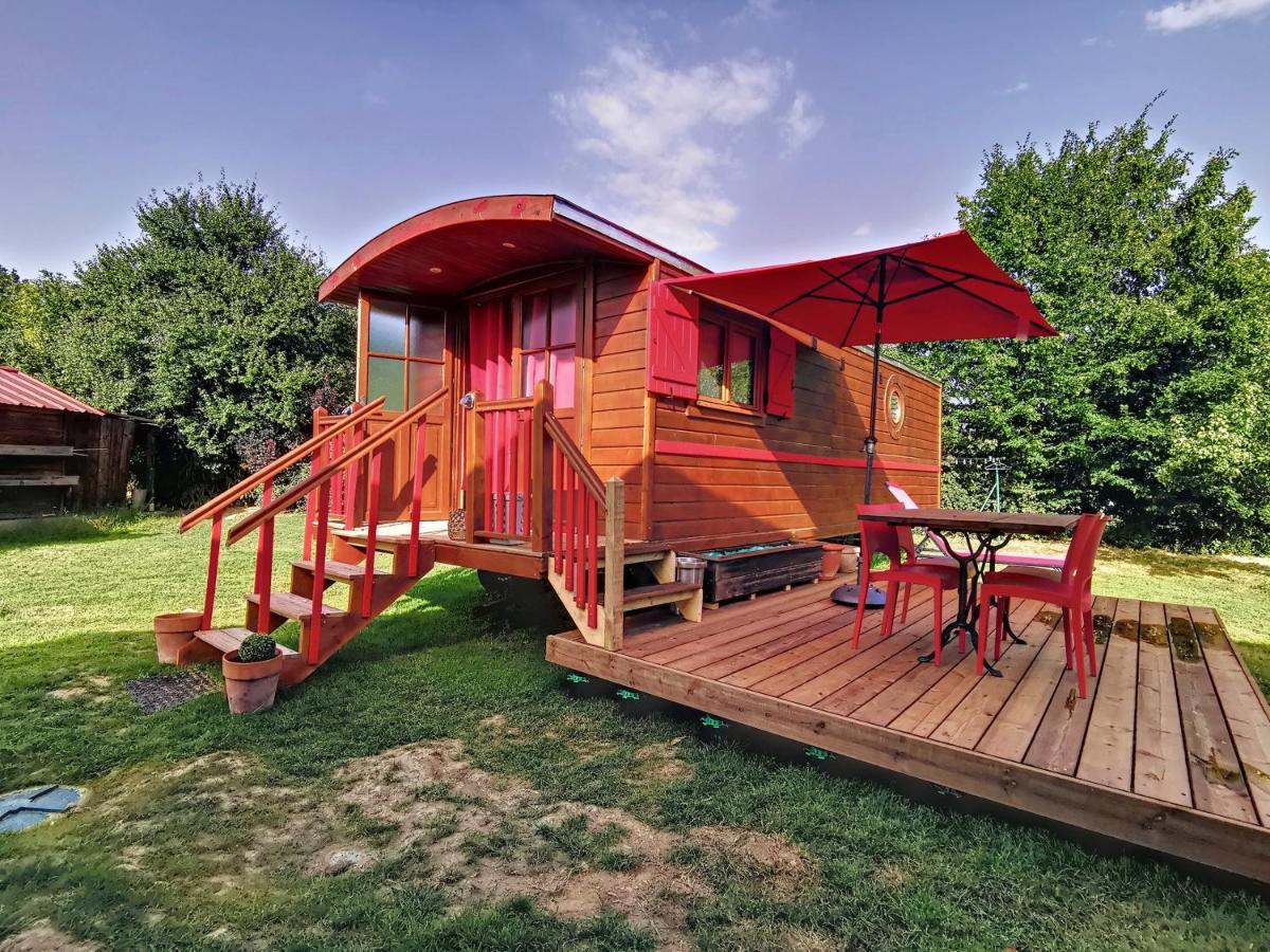 La Roulotte Du Cagire - 4 Pers - Pyrenees Guest House Villeneuve-de-Rivière Exterior photo